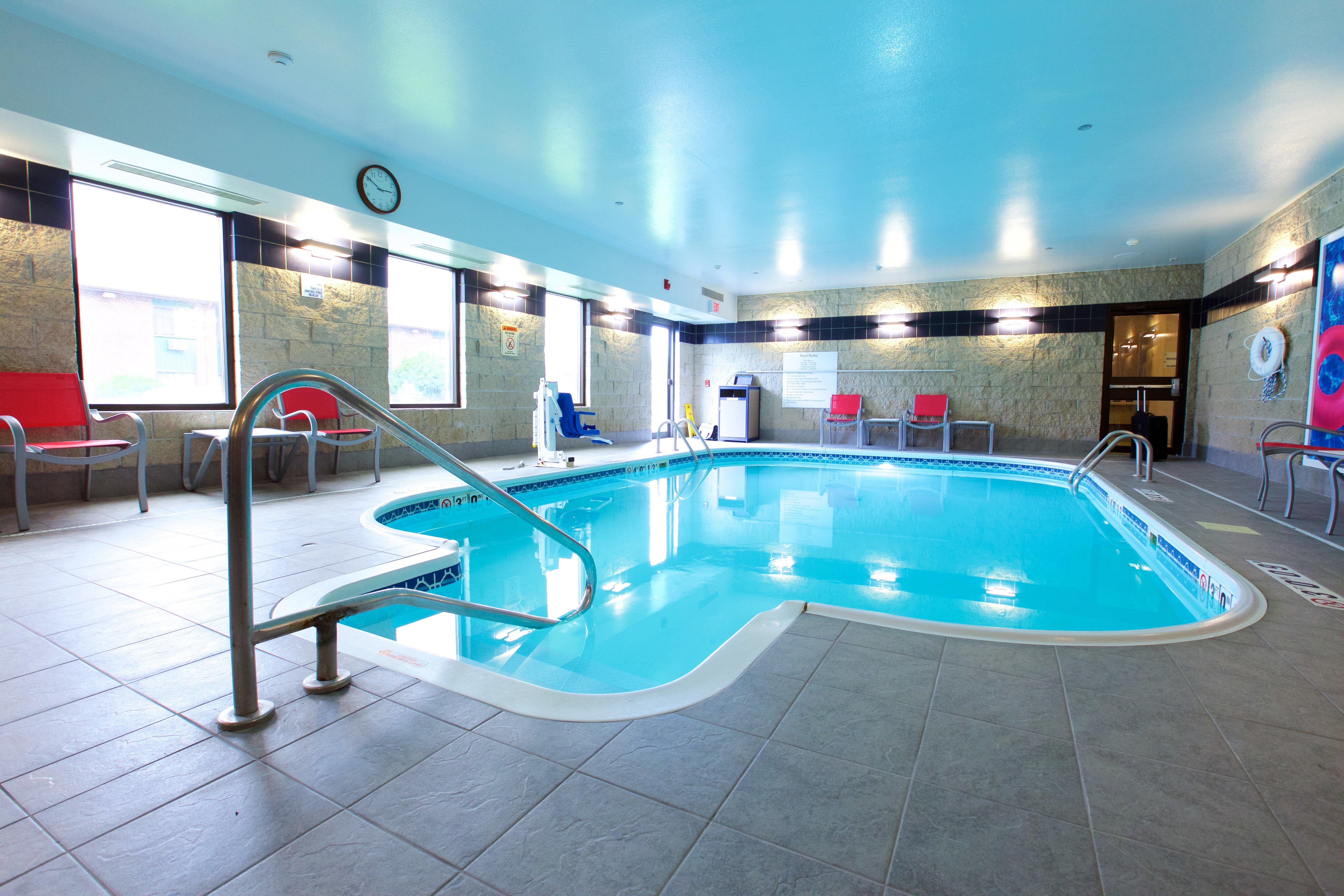 Express - West Acres By Ihg Hotel