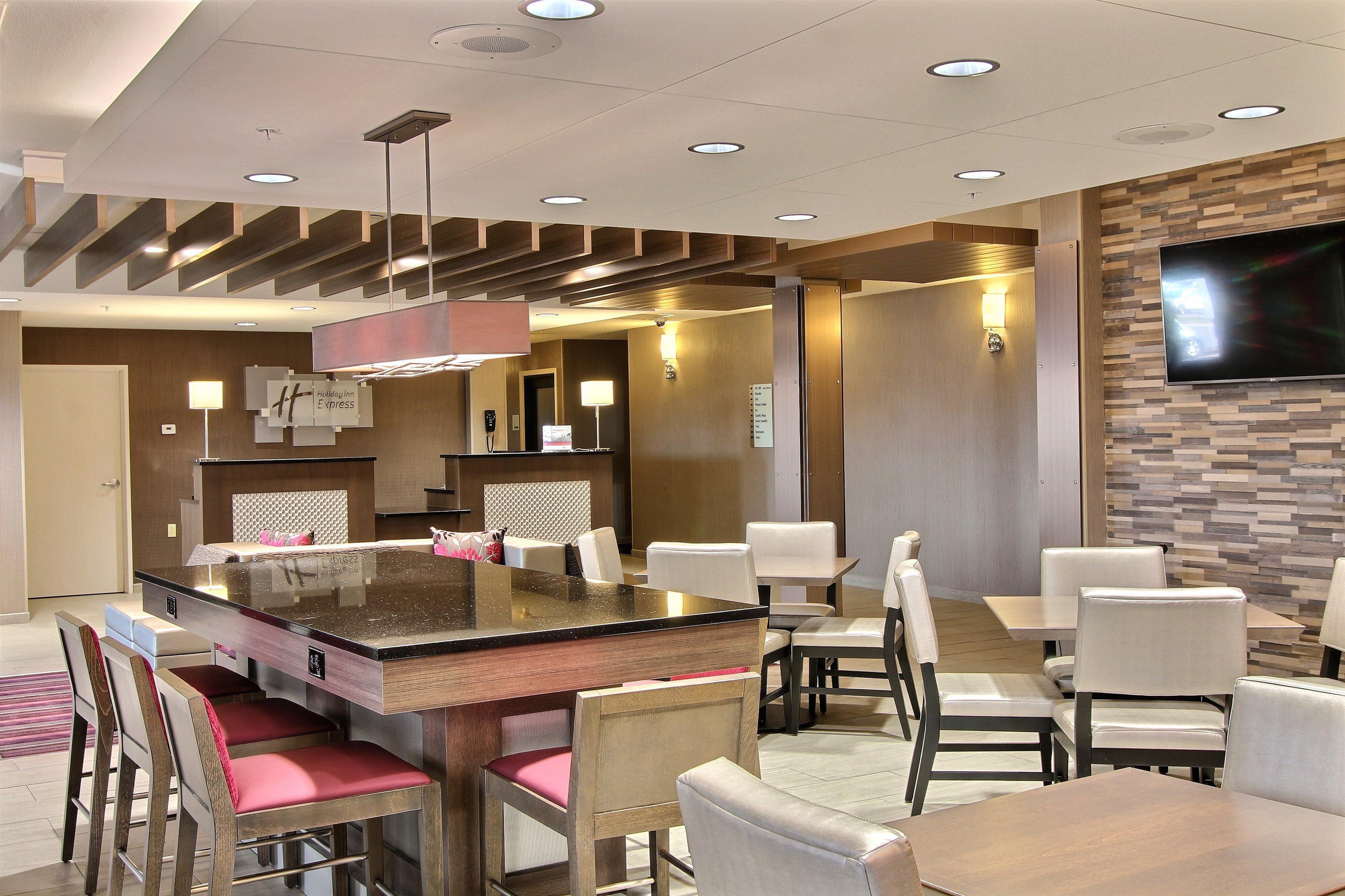 Hotel Express - West Acres By Ihg Fargo