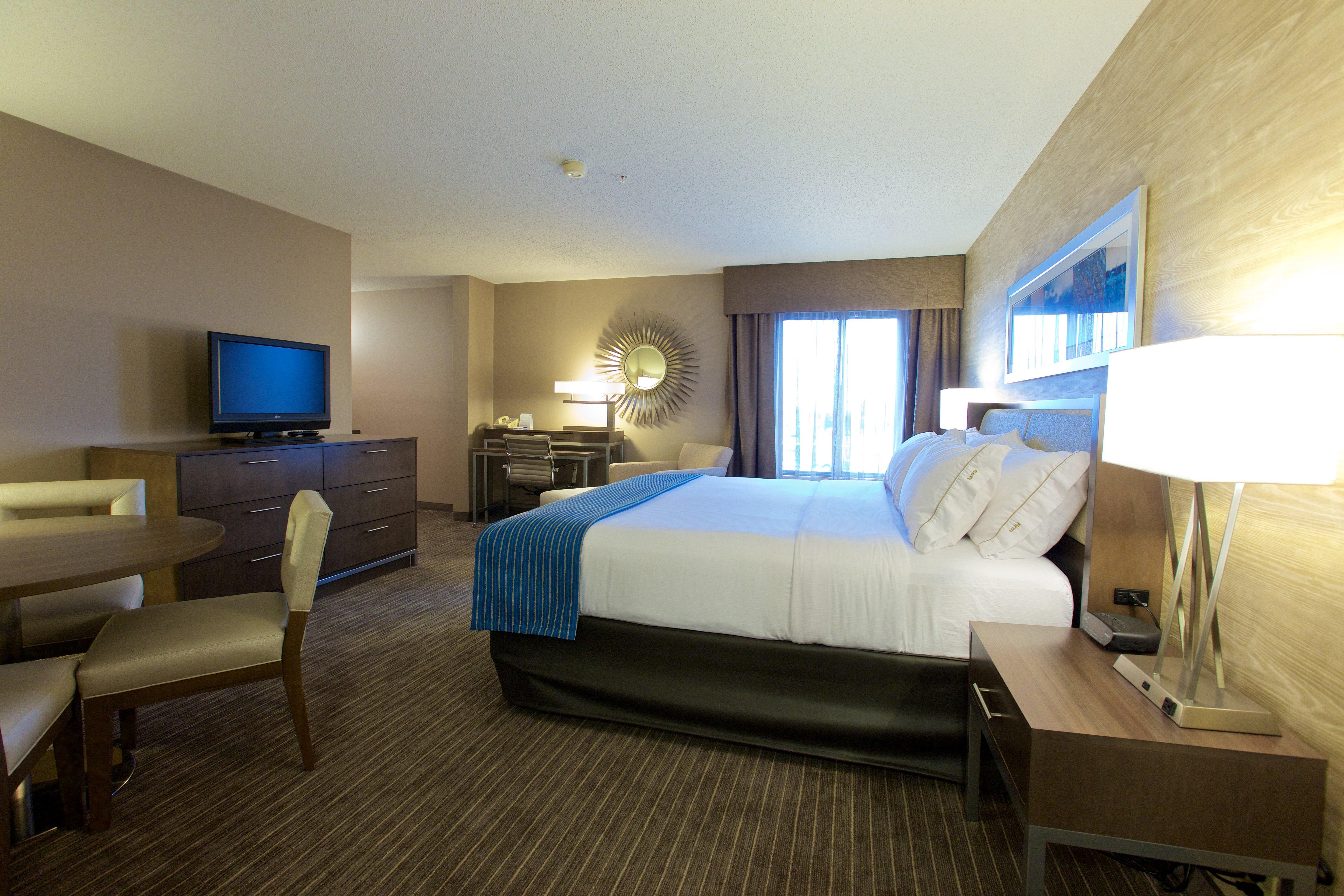 Express - West Acres By Ihg Hotel 3*