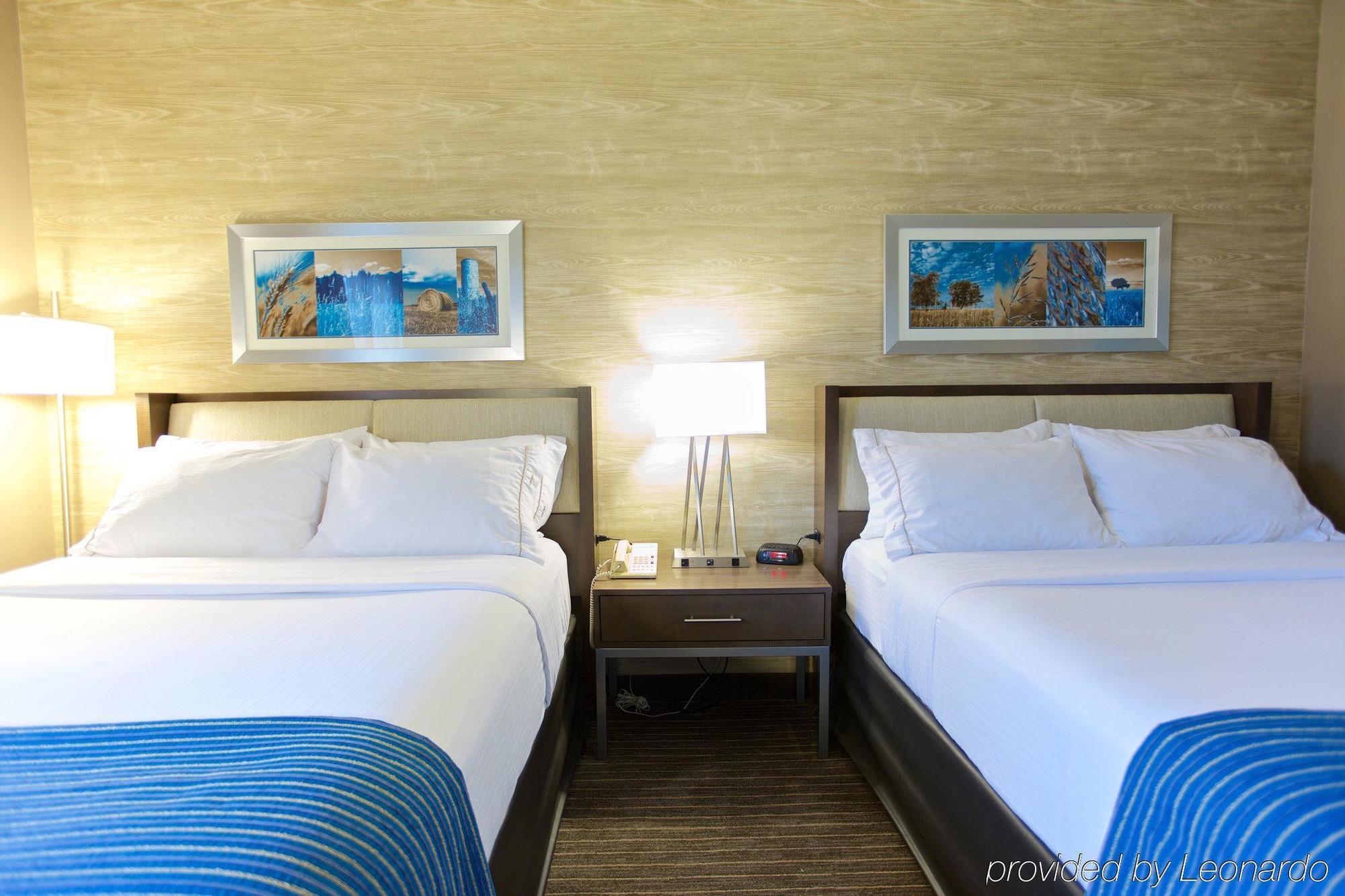 Hotel Express - West Acres By Ihg 3*