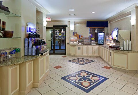 Hotel Express - West Acres By Ihg 3*