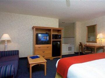Express - West Acres By Ihg 3* Fargo