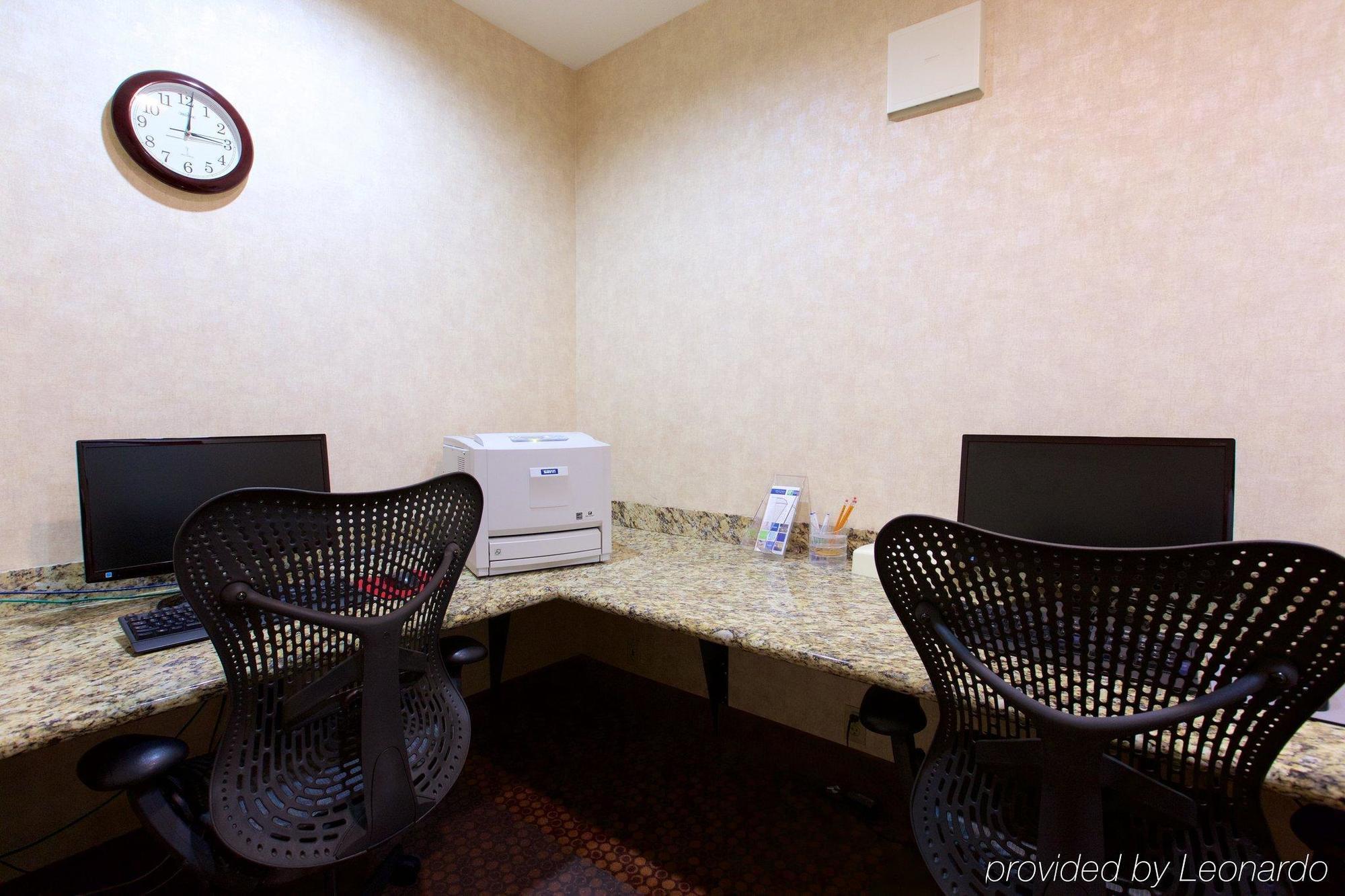 Hotel Express - West Acres By Ihg